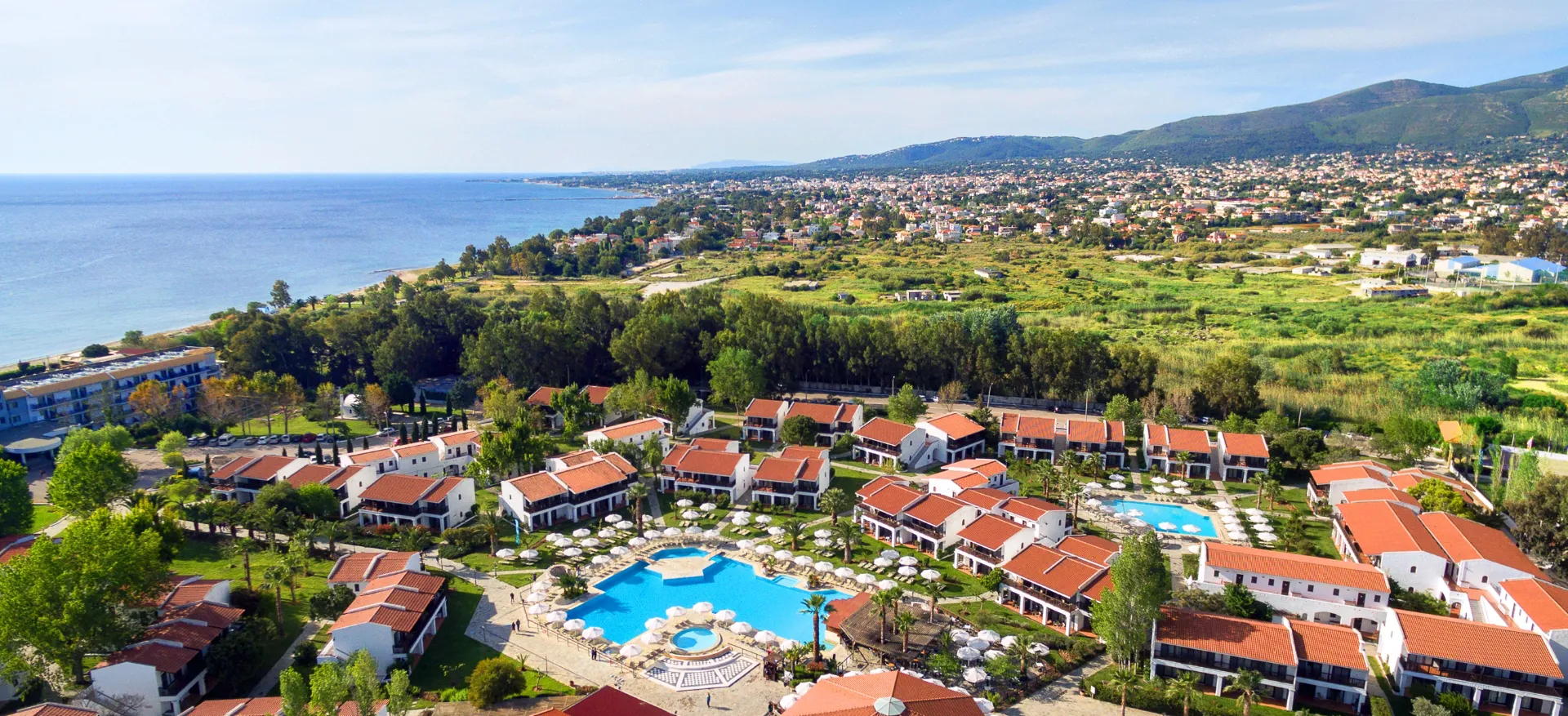 A bird's eye view of the hotel Golden Coast in Athens